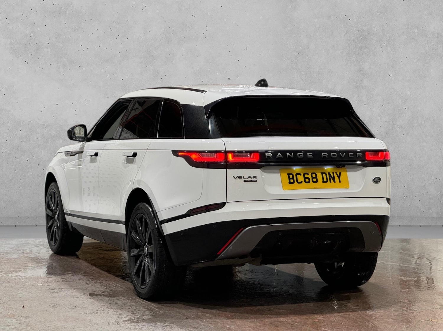 Used Land Rover Range Rover Velar 2018 for sale - 76786390: Photo 6