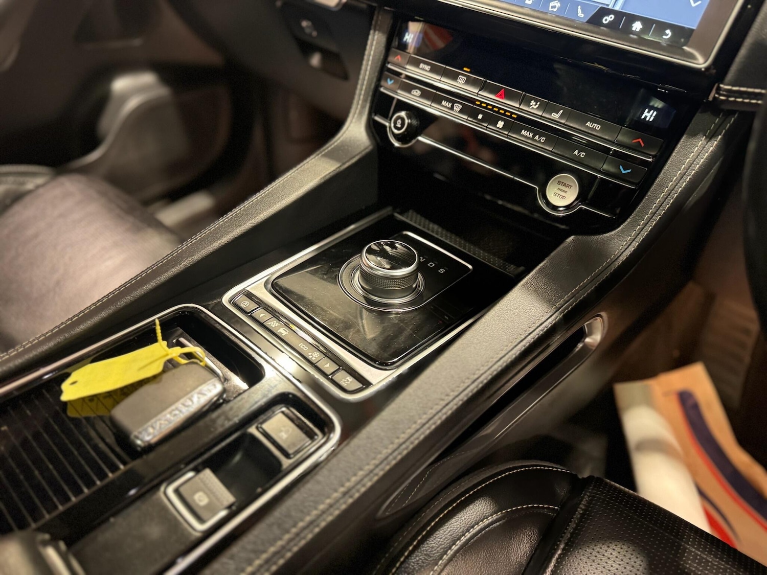 Used Jaguar F-Pace 2019 for sale - 76688984: Photo 12