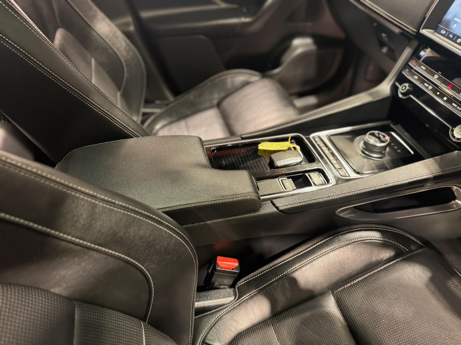 Used Jaguar F-Pace 2019 for sale - 76688984: Photo 18