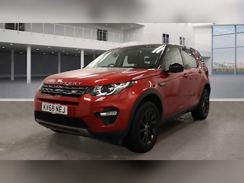 Used Land Rover Discovery Sport 2018 for sale - 76689562: Photo