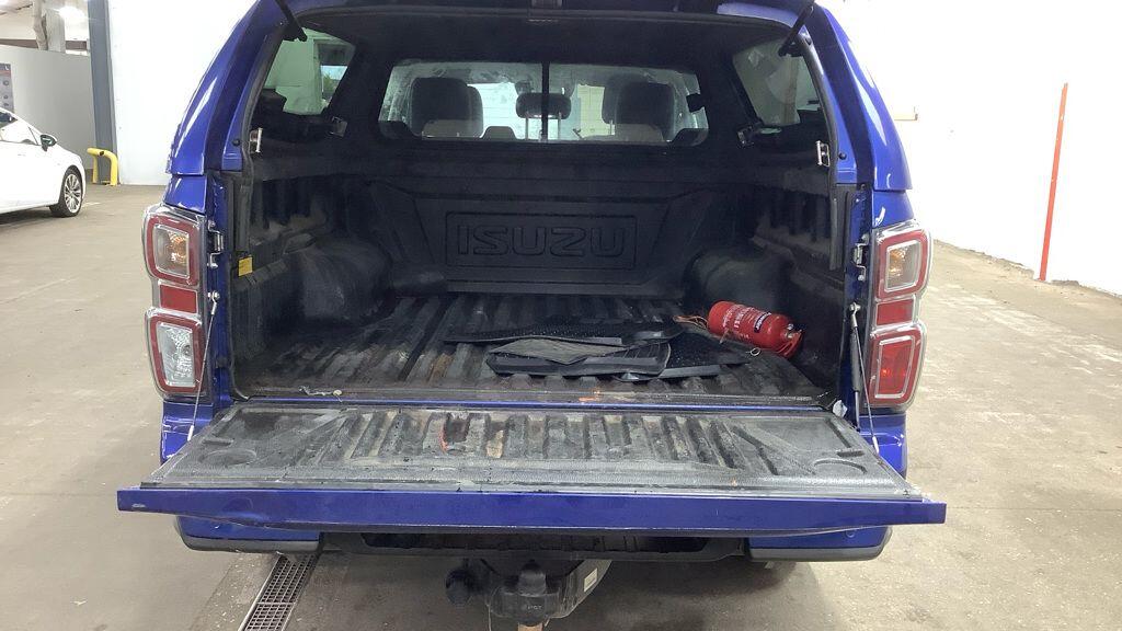 Used Isuzu D-Max 2023 for sale - 76513240: Photo 6