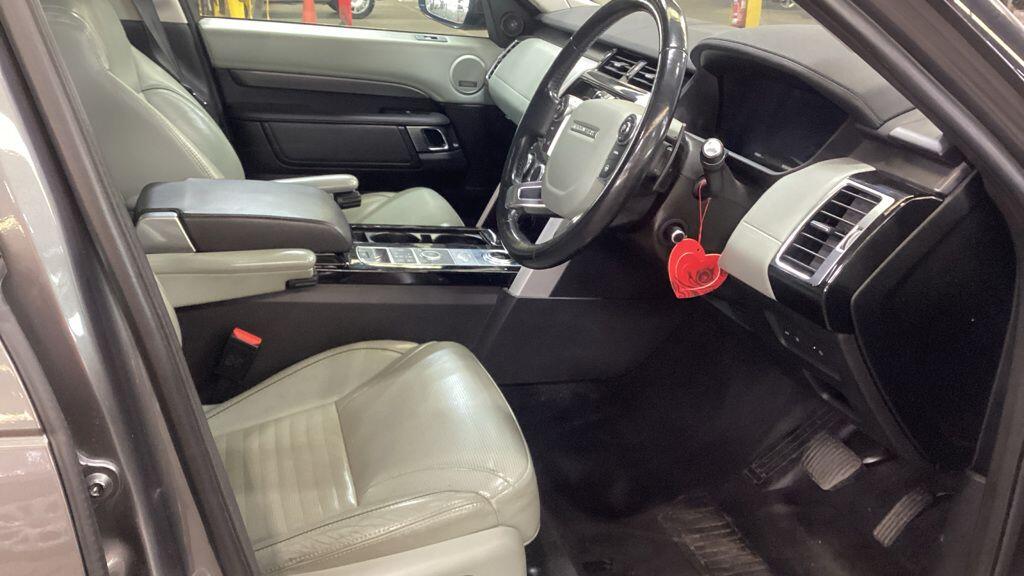 Used Land Rover Discovery 2018 for sale - 76167511: Photo 5