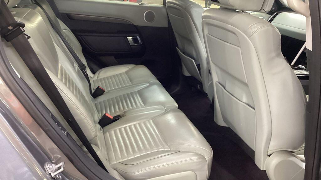 Used Land Rover Discovery 2018 for sale - 76167511: Photo 6