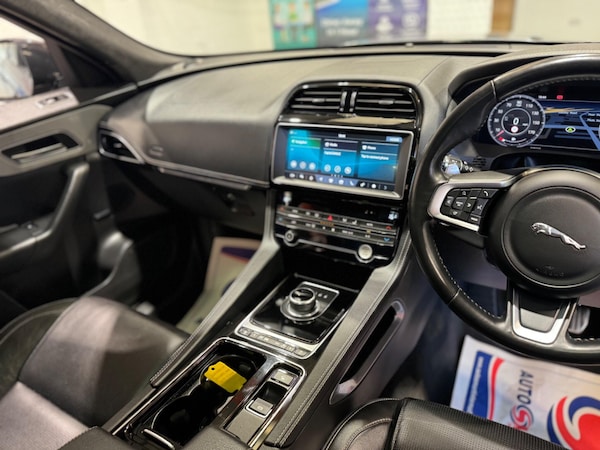 Used Jaguar F-Pace 2019 for sale - 75578056: Photo 10
