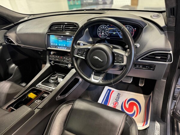 Used Jaguar F-Pace 2019 for sale - 75578056: Photo 8