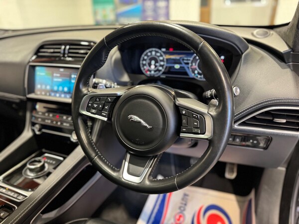 Used Jaguar F-Pace 2019 for sale - 75578056: Photo 9
