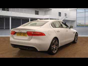 Used Jaguar XE 2017 for sale - 74935796: Photo