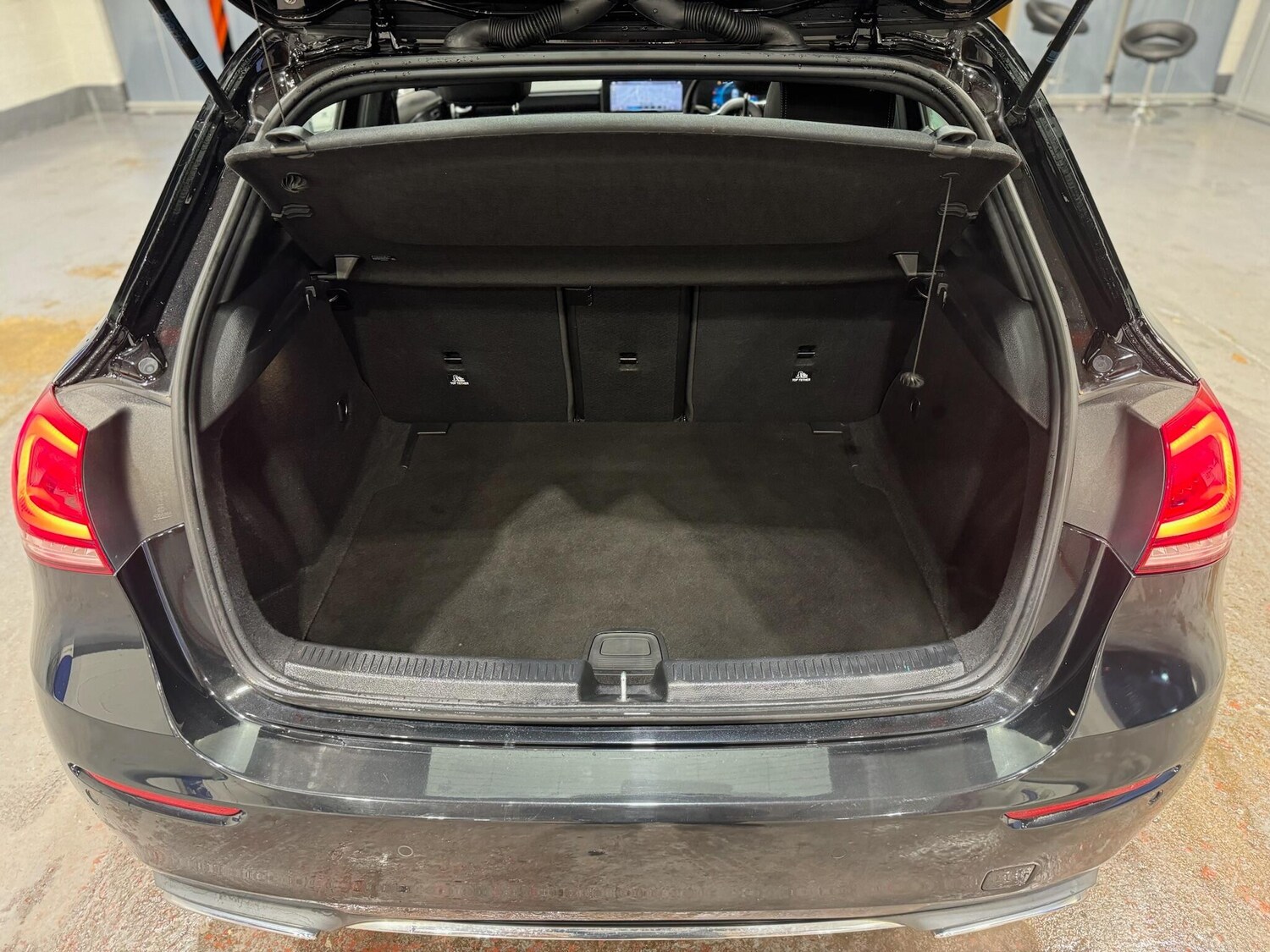 Used Mercedes-Benz A-Class 2019 for sale - 76994322: Photo 21