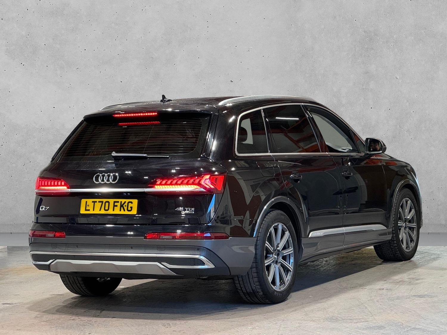 Used Audi Q7 2020 for sale - 76214808: Photo 4