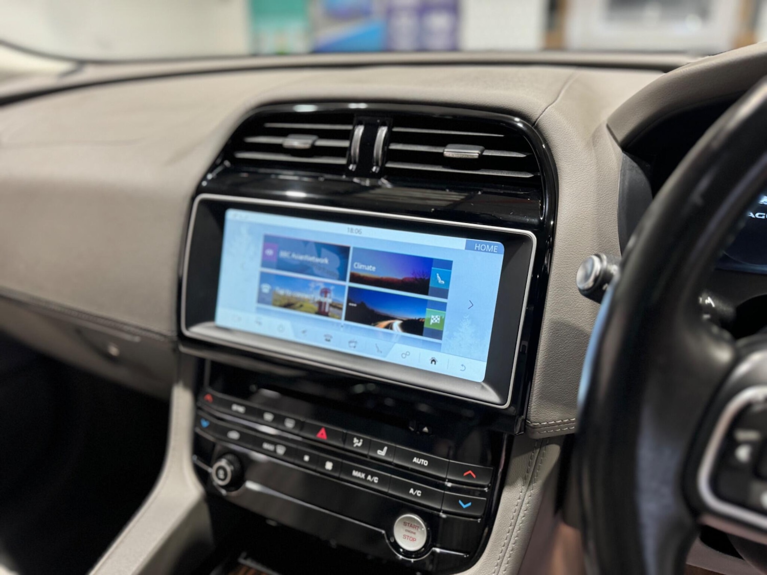 Used Jaguar F-Pace 2016 for sale - 77021364: Photo 15