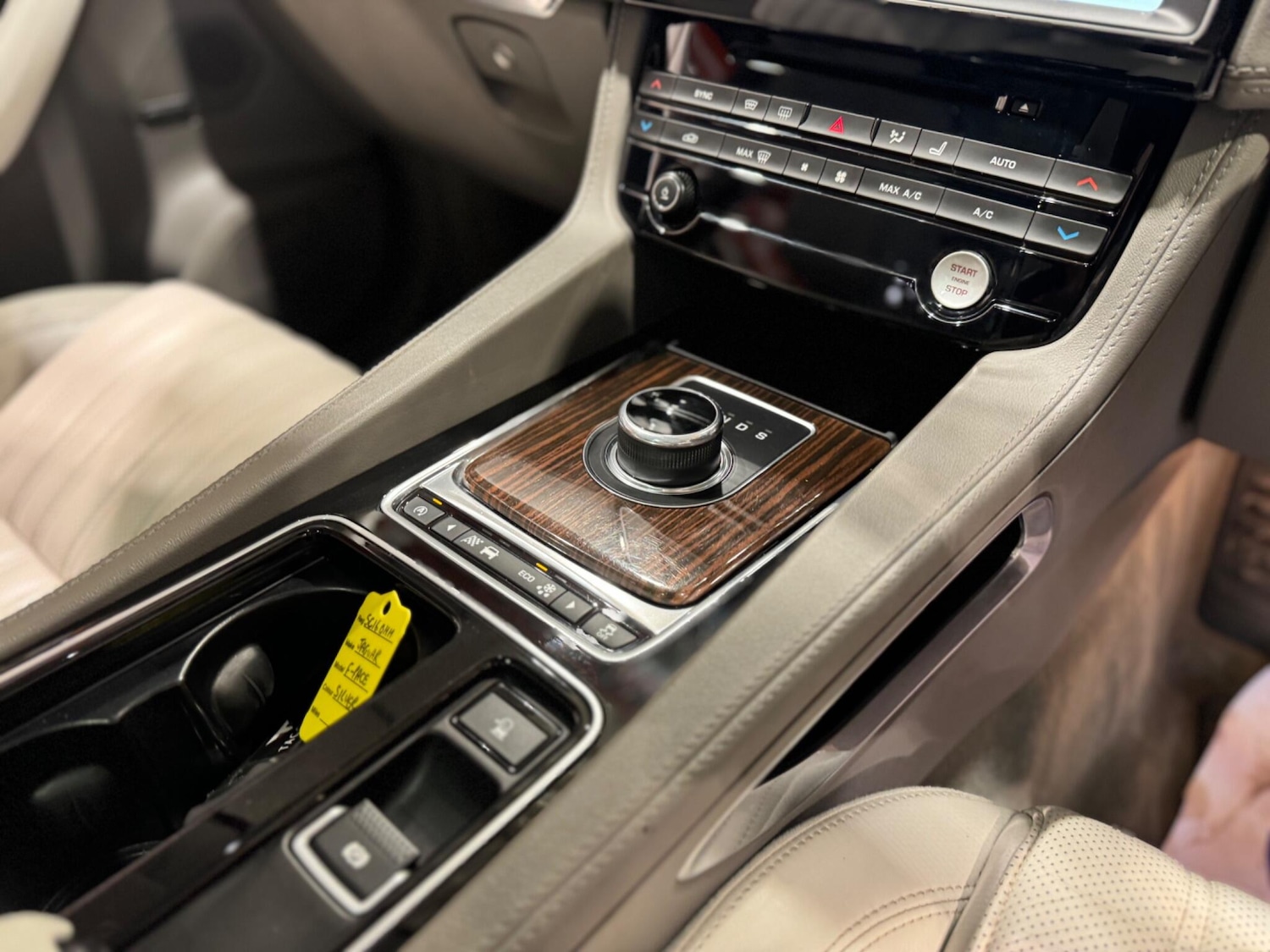 Used Jaguar F-Pace 2016 for sale - 77021364: Photo 16