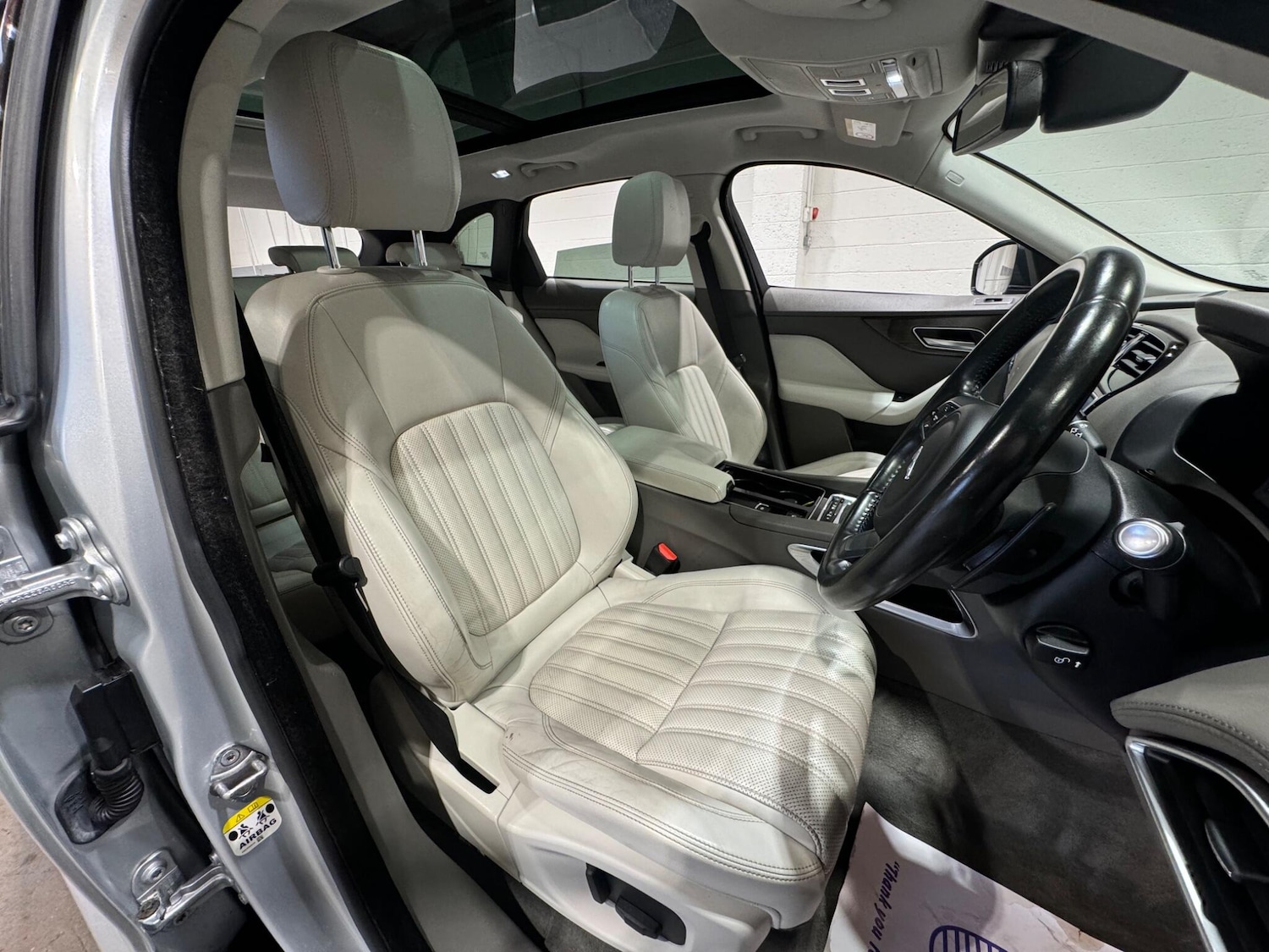 Used Jaguar F-Pace 2016 for sale - 77021364: Photo 8