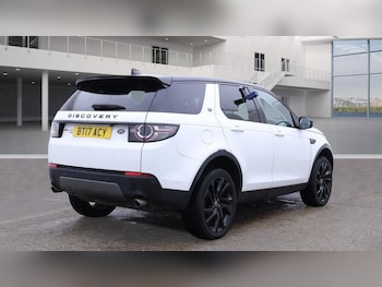 Used Land Rover Discovery Sport 2017 for sale - 76166322: Photo 3