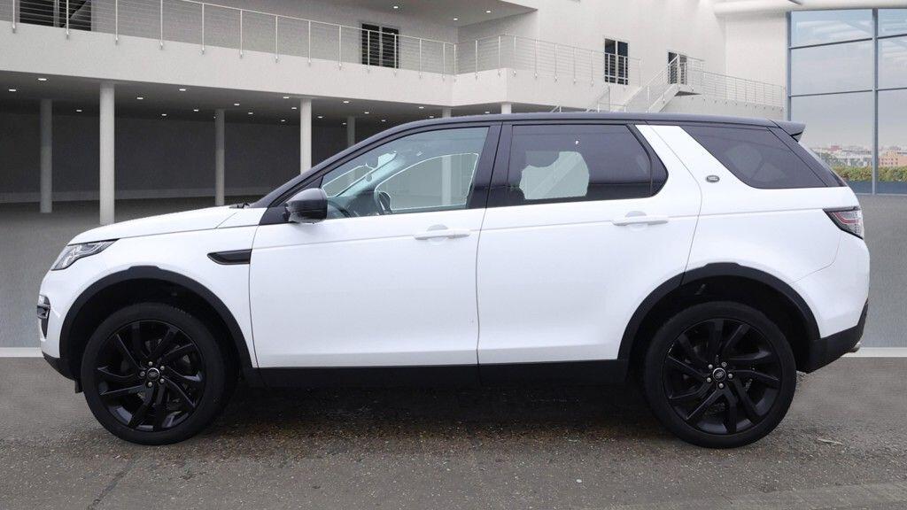 Used Land Rover Discovery Sport 2017 for sale - 76166322: Photo 5