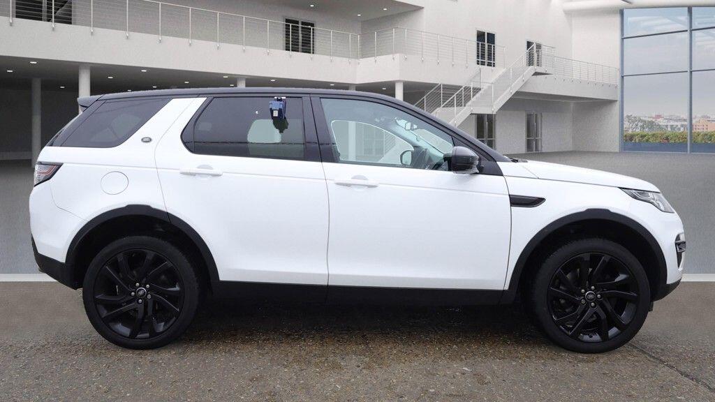 Used Land Rover Discovery Sport 2017 for sale - 76166322: Photo 6