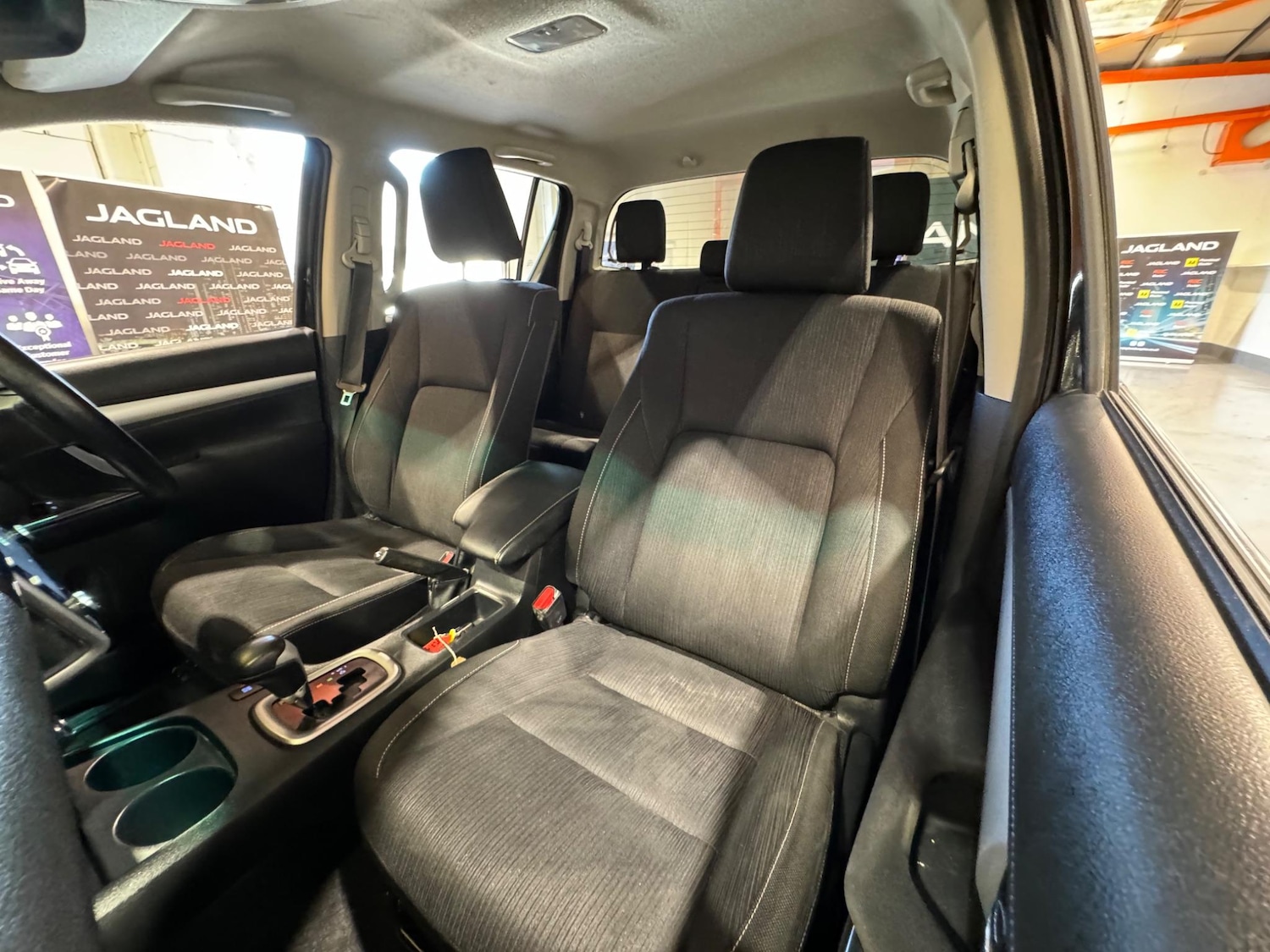 Used Toyota Hilux 2021 for sale - 76850140: Photo 12