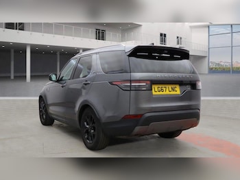 Used Land Rover Discovery 2017 for sale - 75954092: Photo