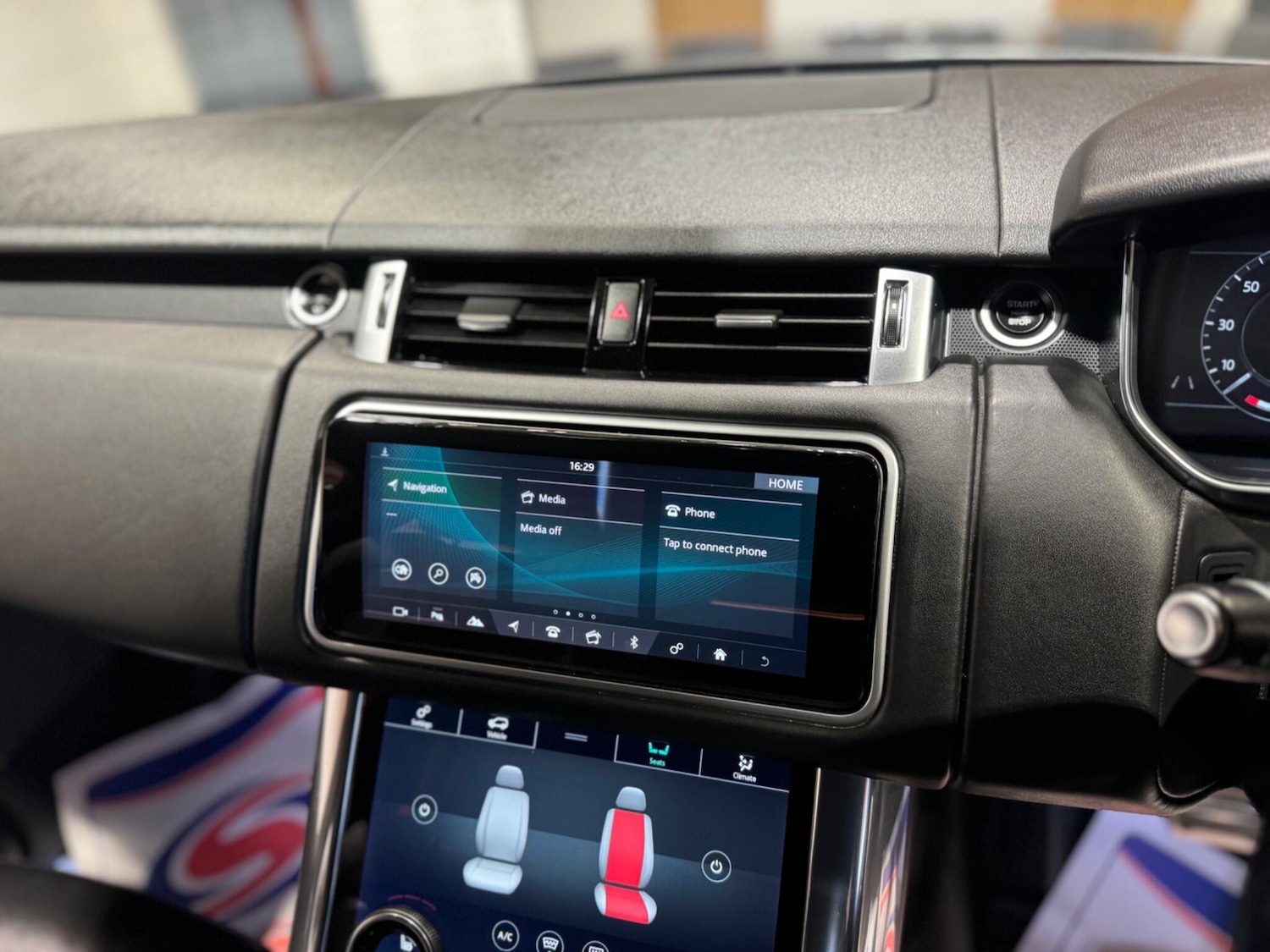 Used Land Rover Range Rover Sport 2018 for sale - 76167400: Photo 12