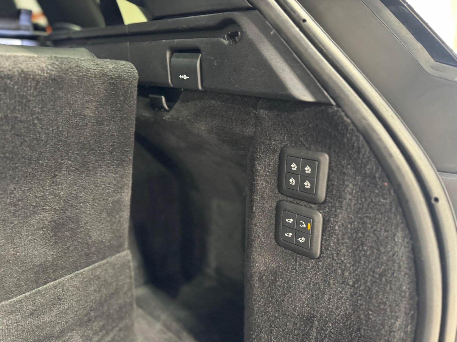 Used Land Rover Range Rover Sport 2018 for sale - 76167400: Photo 23