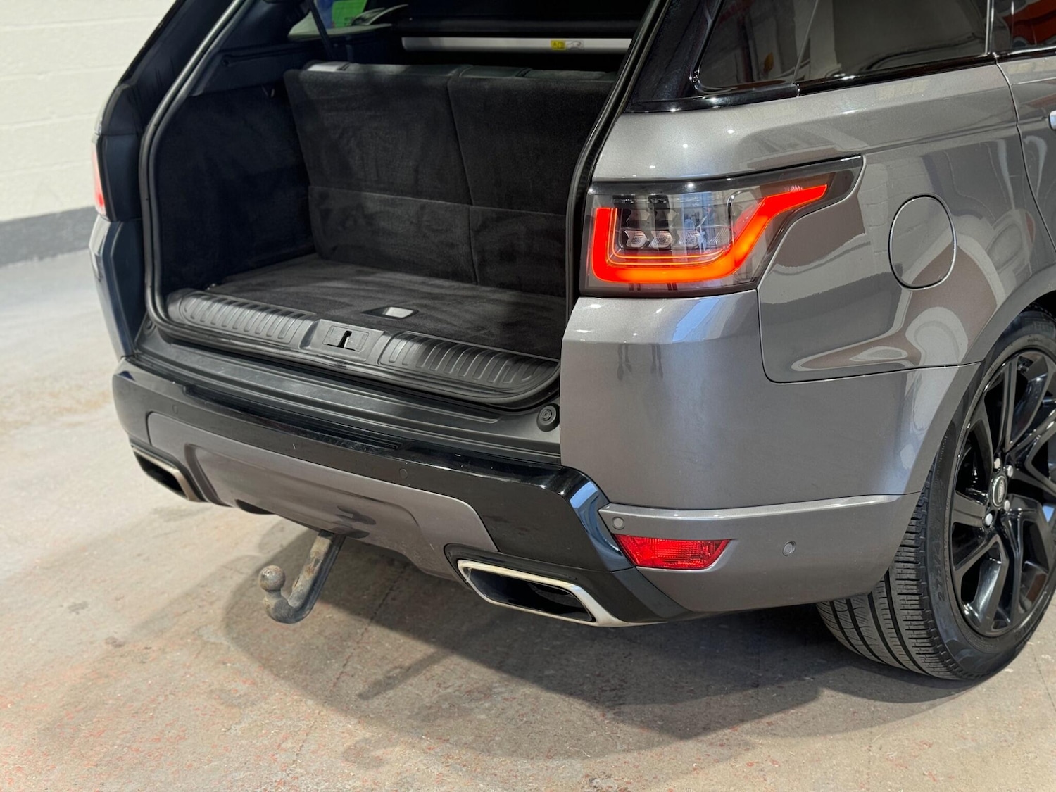 Used Land Rover Range Rover Sport 2018 for sale - 76167400: Photo 25