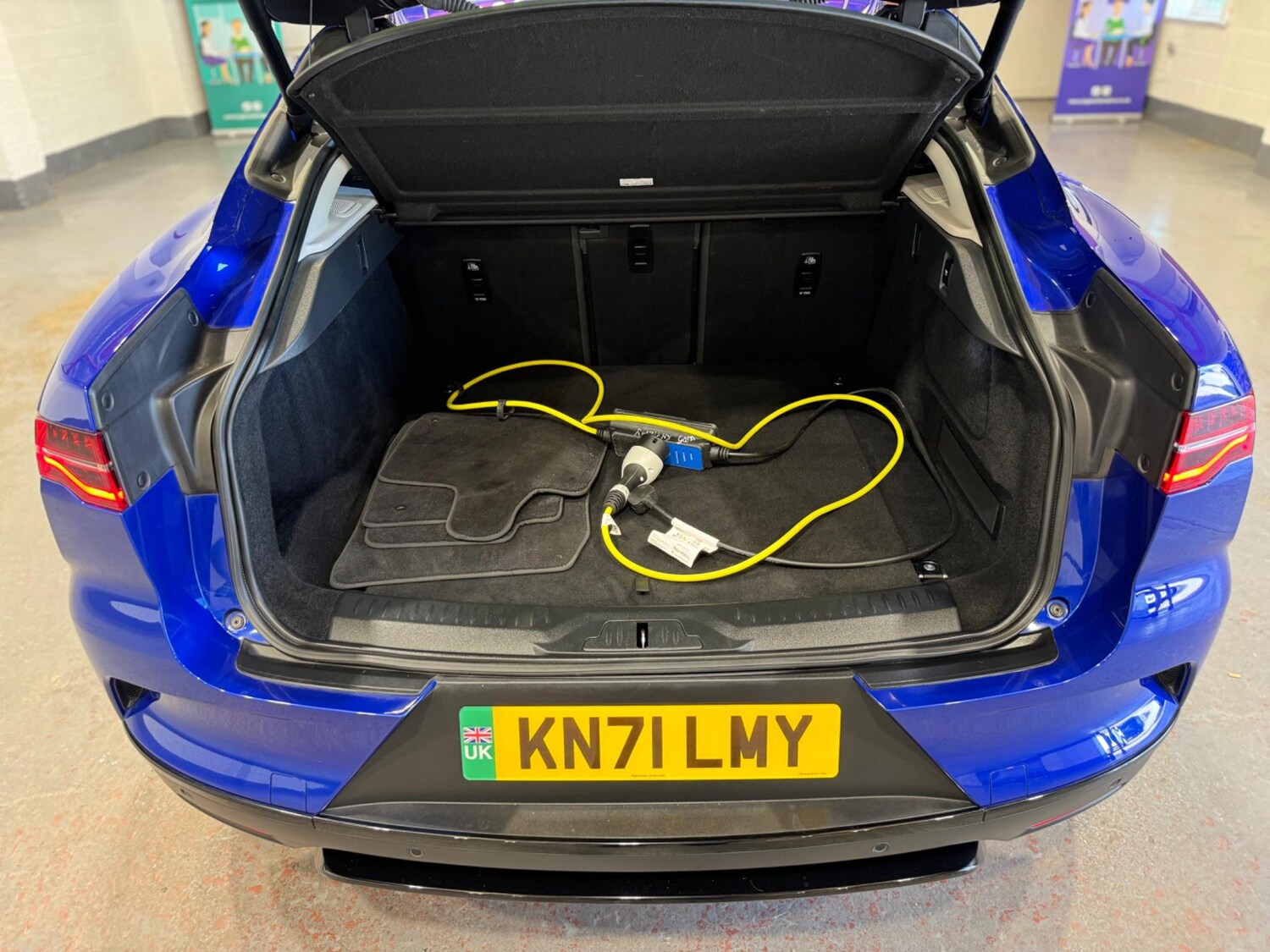 Vehicle 21