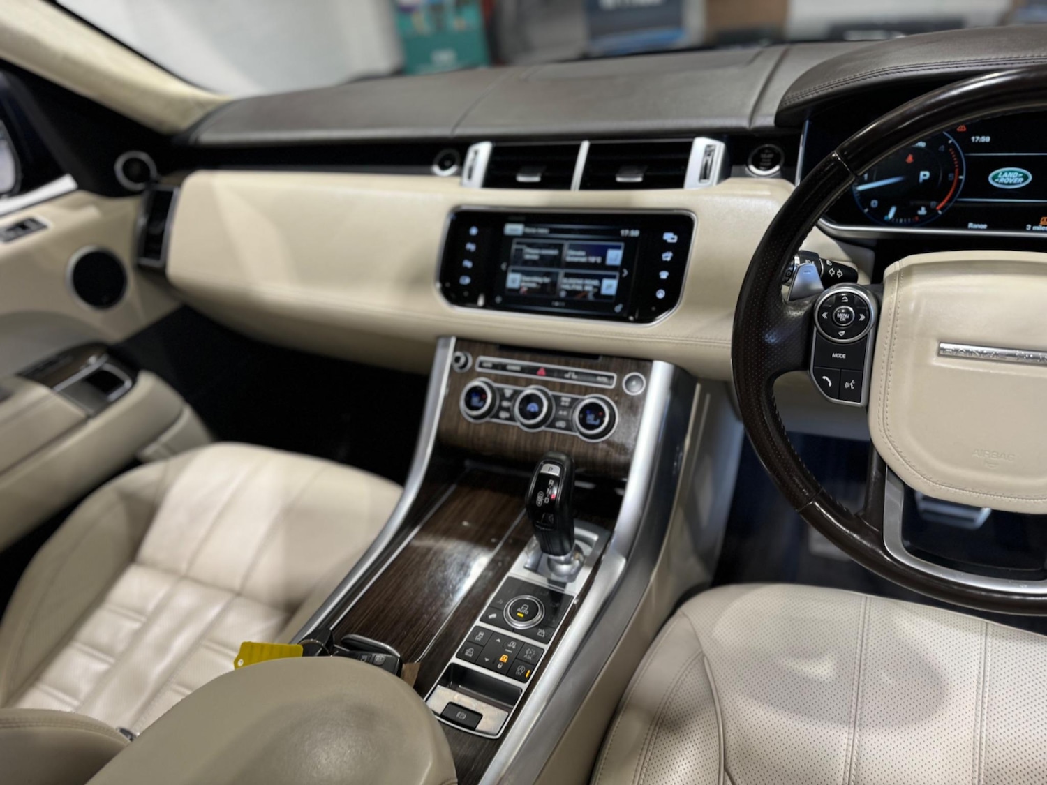 Used Land Rover Range Rover Sport 2016 for sale - 77039807: Photo 14