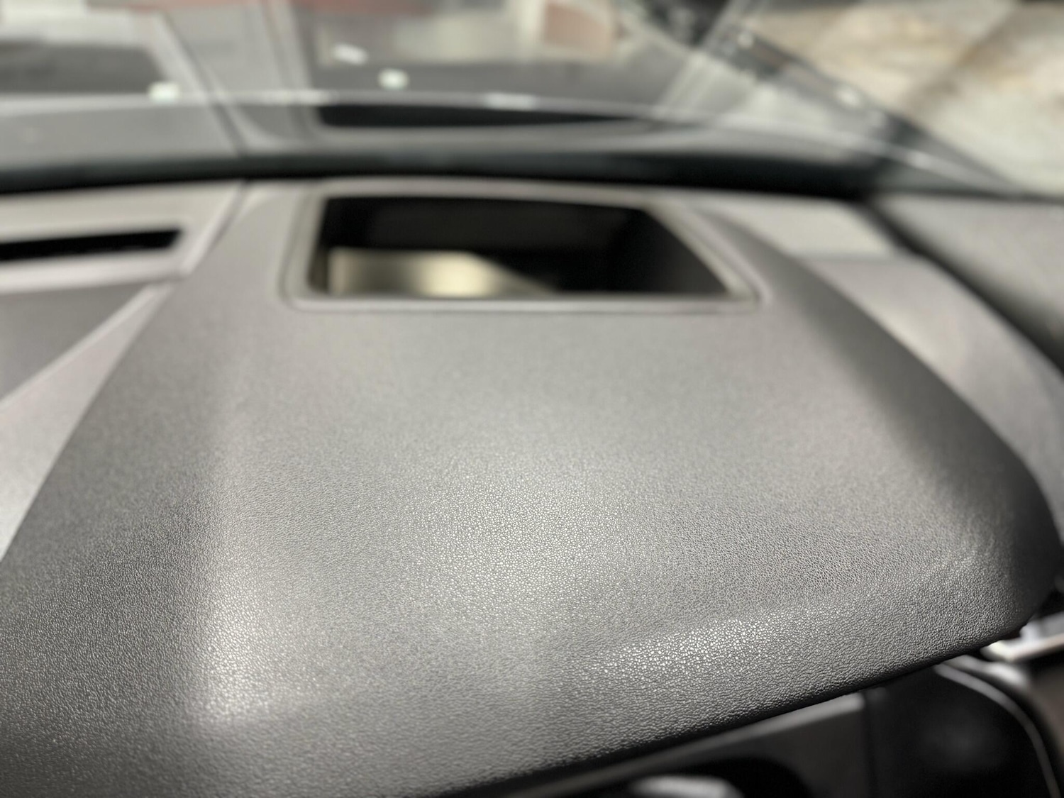 Used Land Rover Range Rover Velar 2018 for sale - 76800845: Photo 22