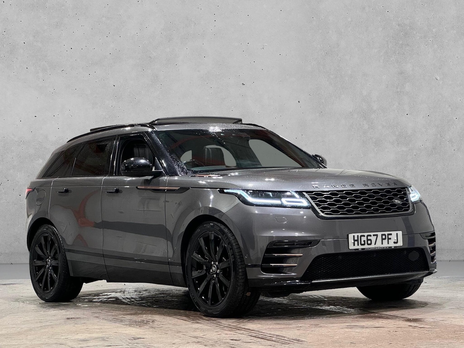 Used Land Rover Range Rover Velar 2018 for sale - 76800845: Photo 3