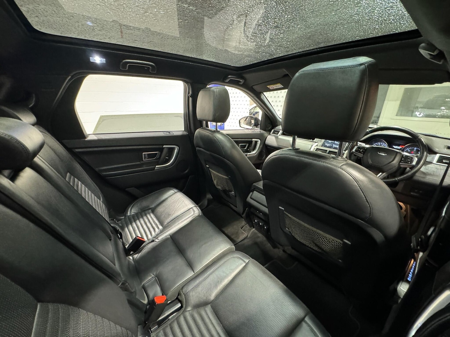 Used Land Rover Discovery Sport 2015 for sale - 76964682: Photo 11