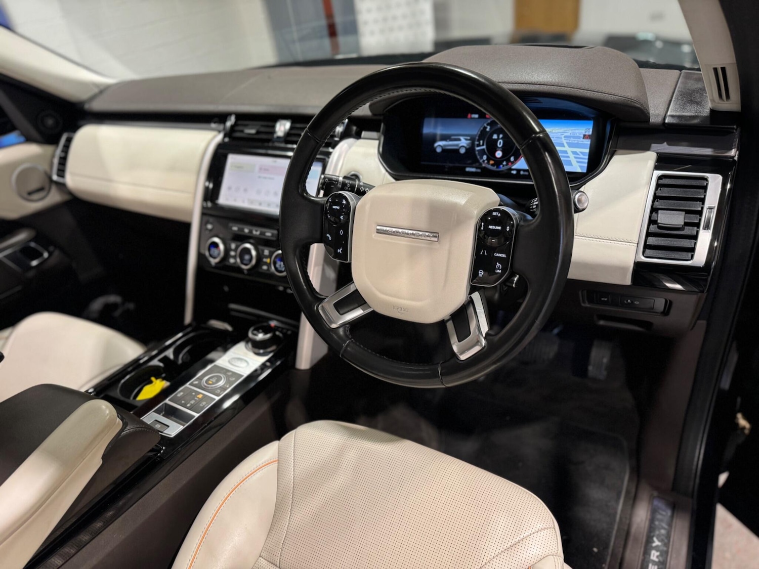 Used Land Rover Discovery 2019 for sale - 76099140: Photo 7