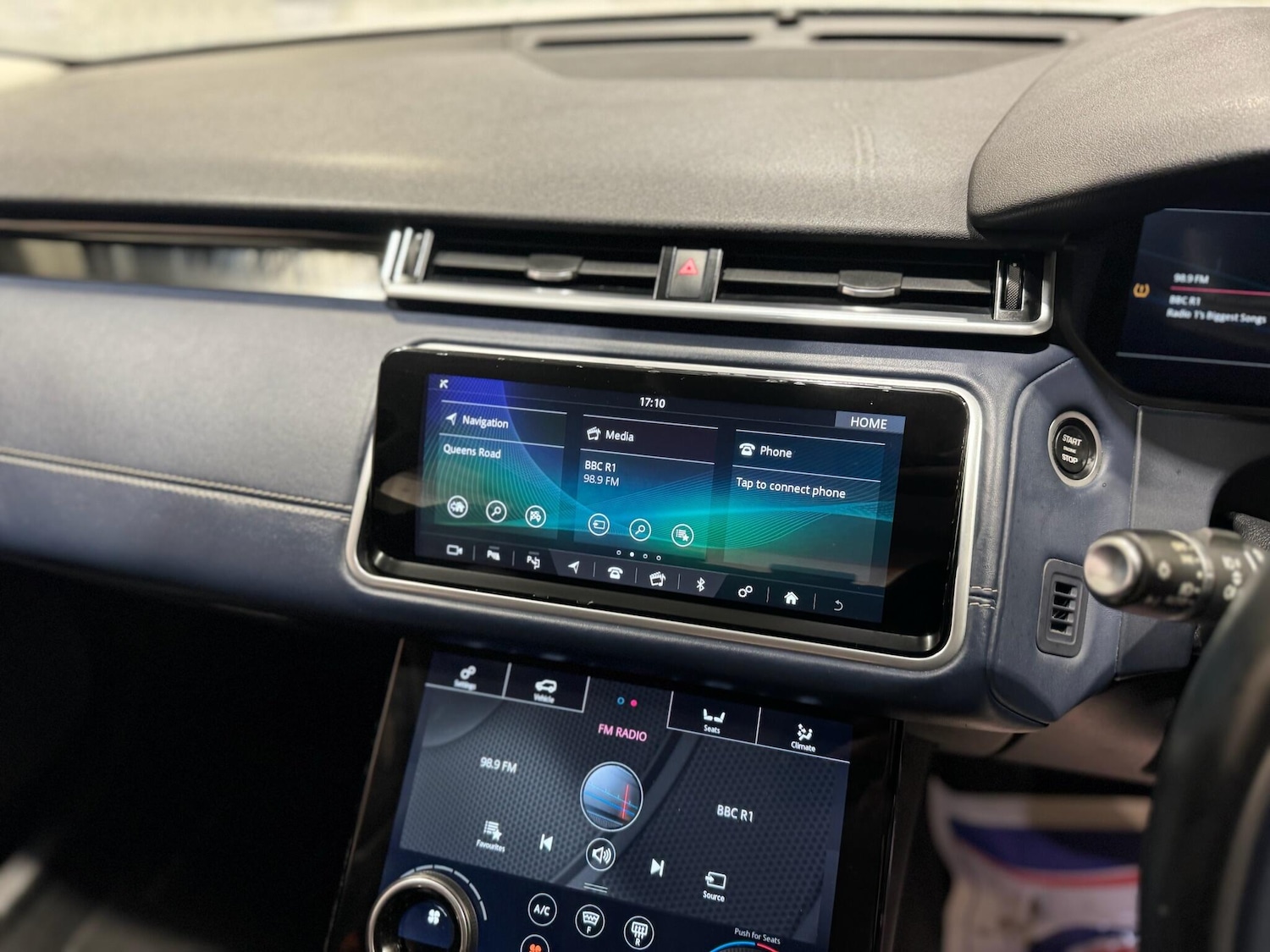 Used Land Rover Range Rover Velar 2018 for sale - 76688972: Photo 18