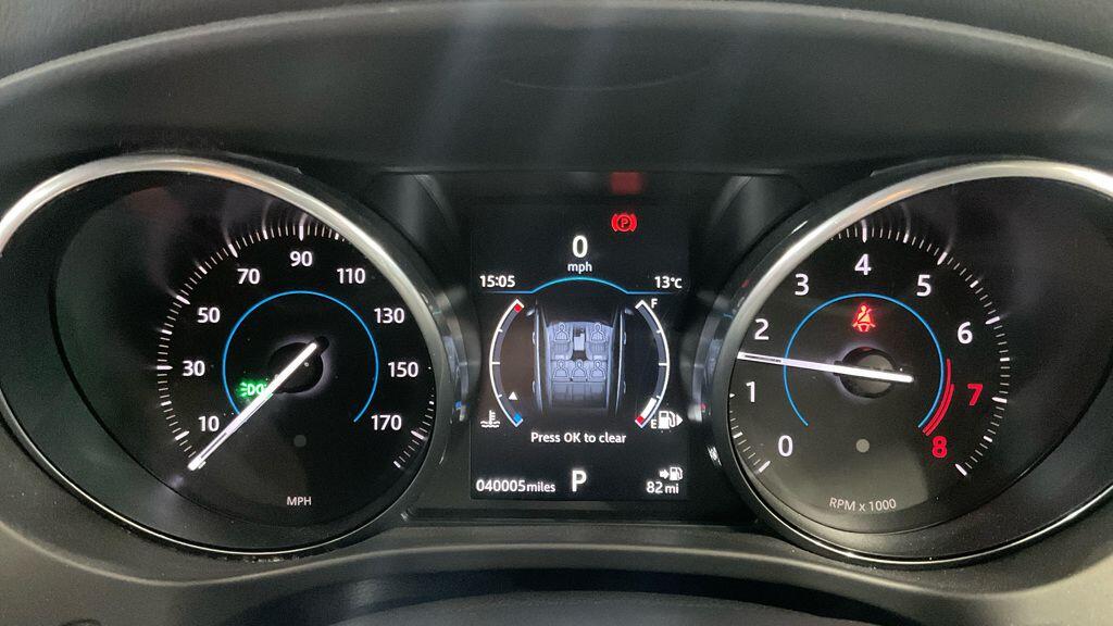Used Jaguar F-Pace 2017 for sale - 76167353: Photo 9