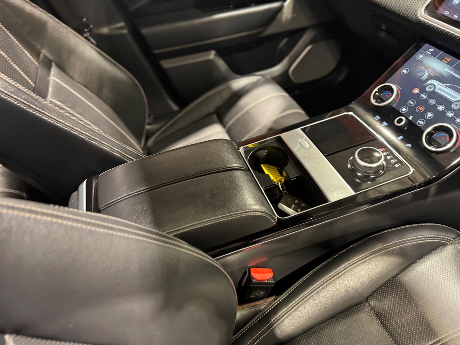 Used Land Rover Range Rover Velar 2018 for sale - 75965658: Photo 15