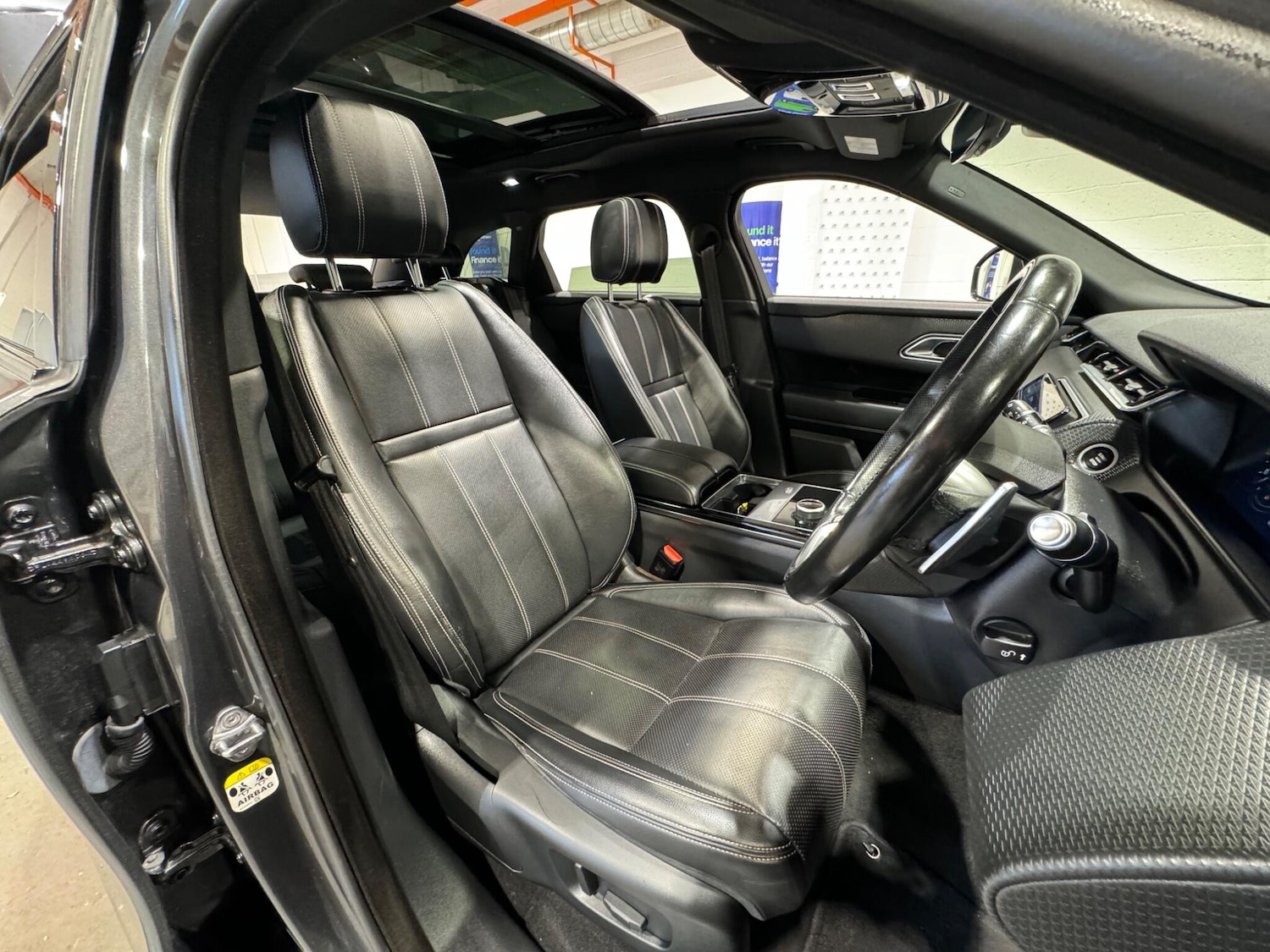 Used Land Rover Range Rover Velar 2018 for sale - 75965658: Photo 16