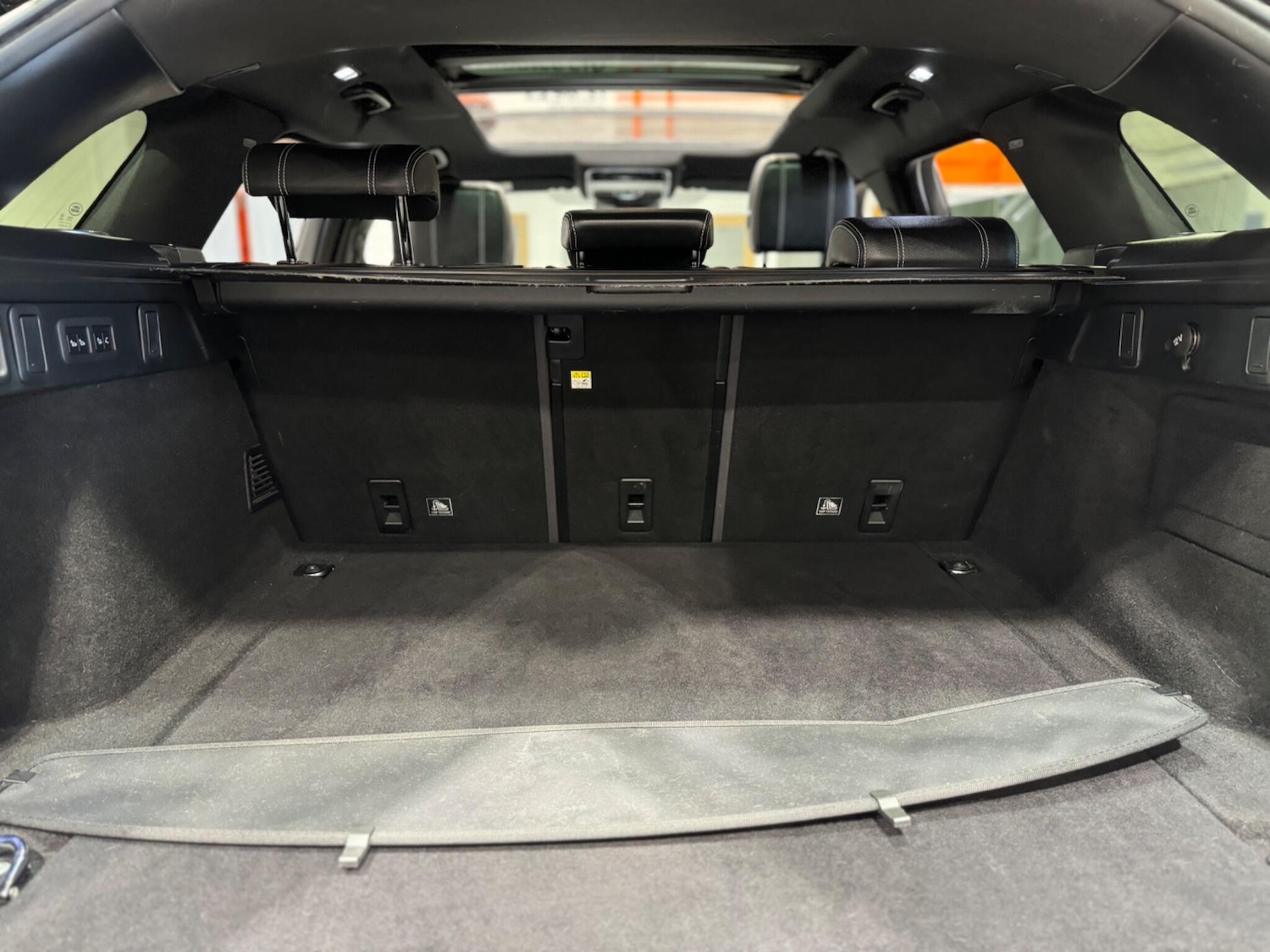 Used Land Rover Range Rover Velar 2018 for sale - 75965658: Photo 22