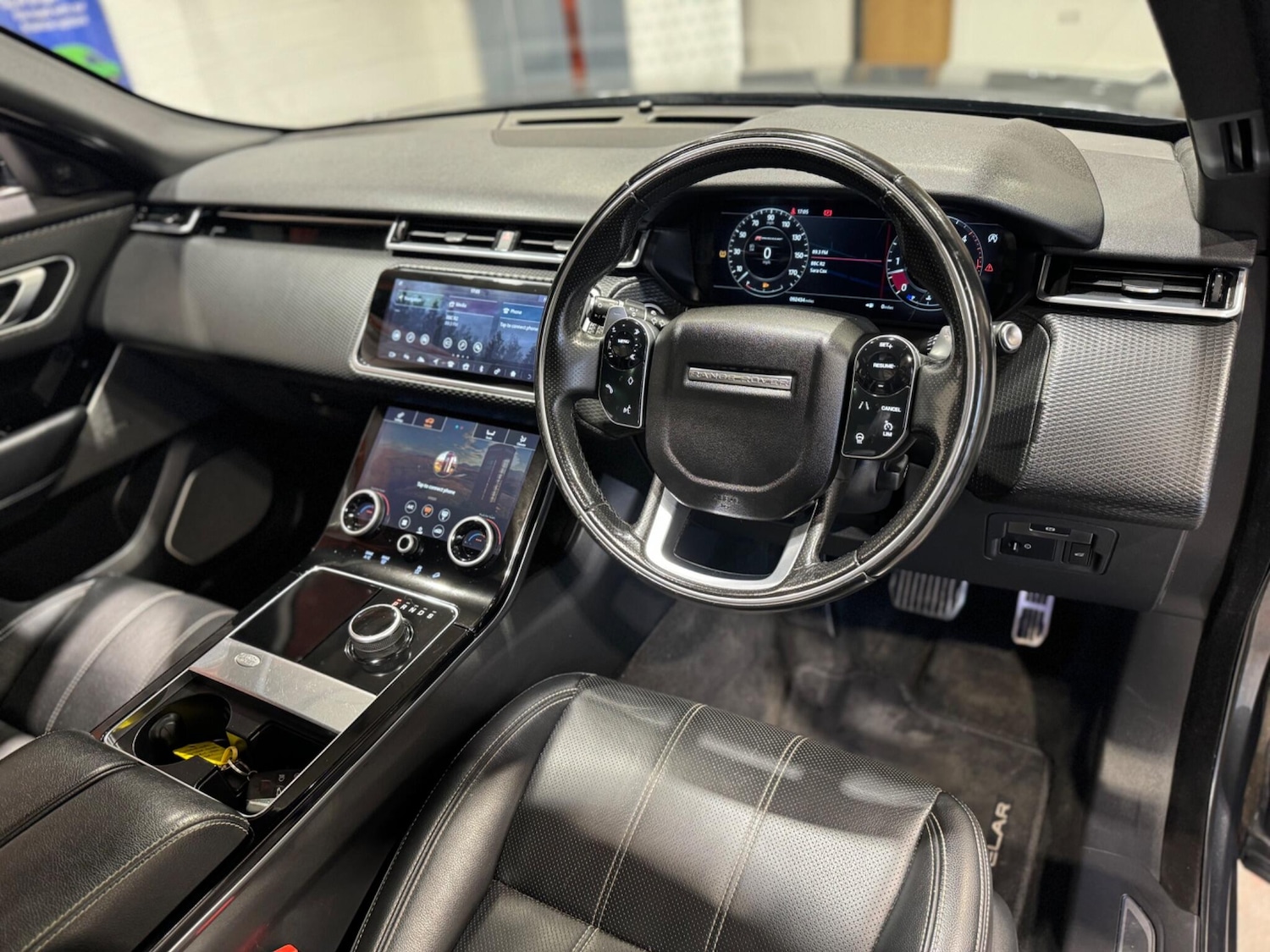 Used Land Rover Range Rover Velar 2018 for sale - 75965658: Photo 8