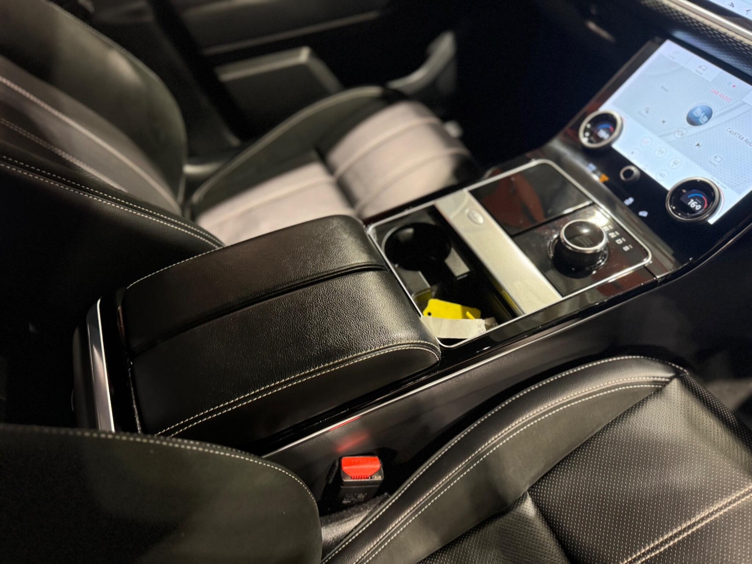 Used Land Rover Range Rover Velar 2018 for sale - 76099597: Photo 15