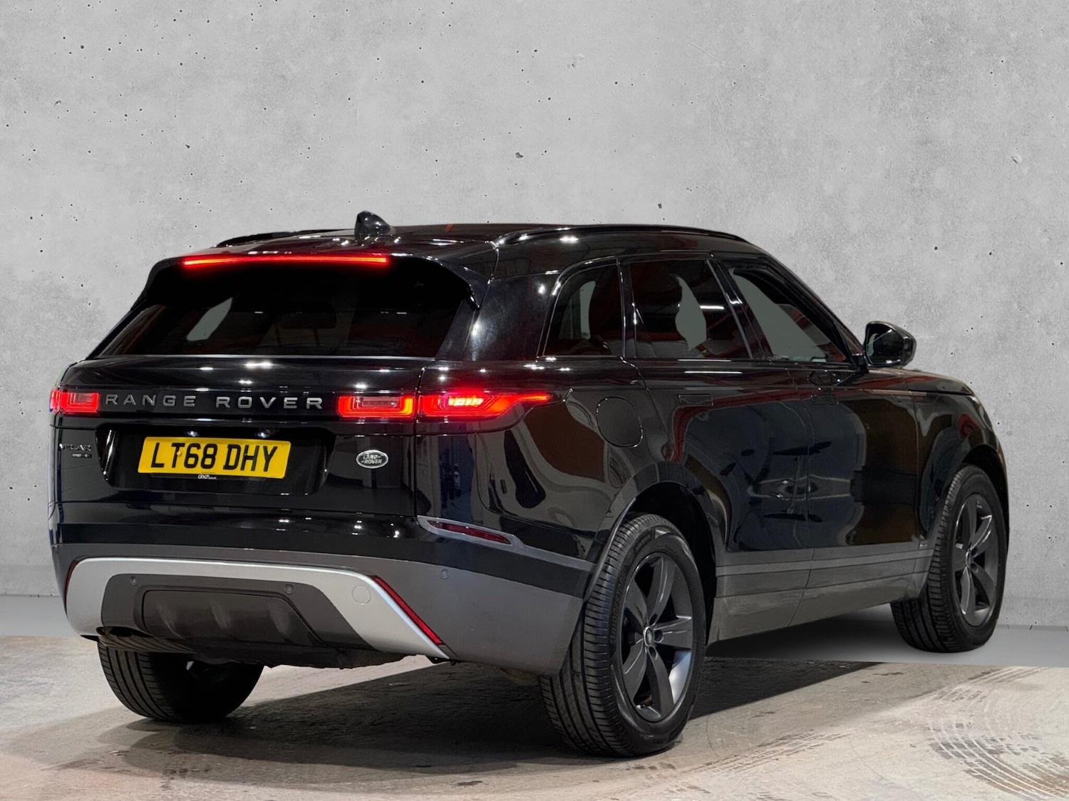 Used Land Rover Range Rover Velar 2018 for sale - 76099597: Photo 7