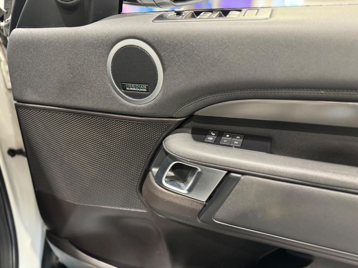 Used Land Rover Discovery for sale - 76995086: Photo 22