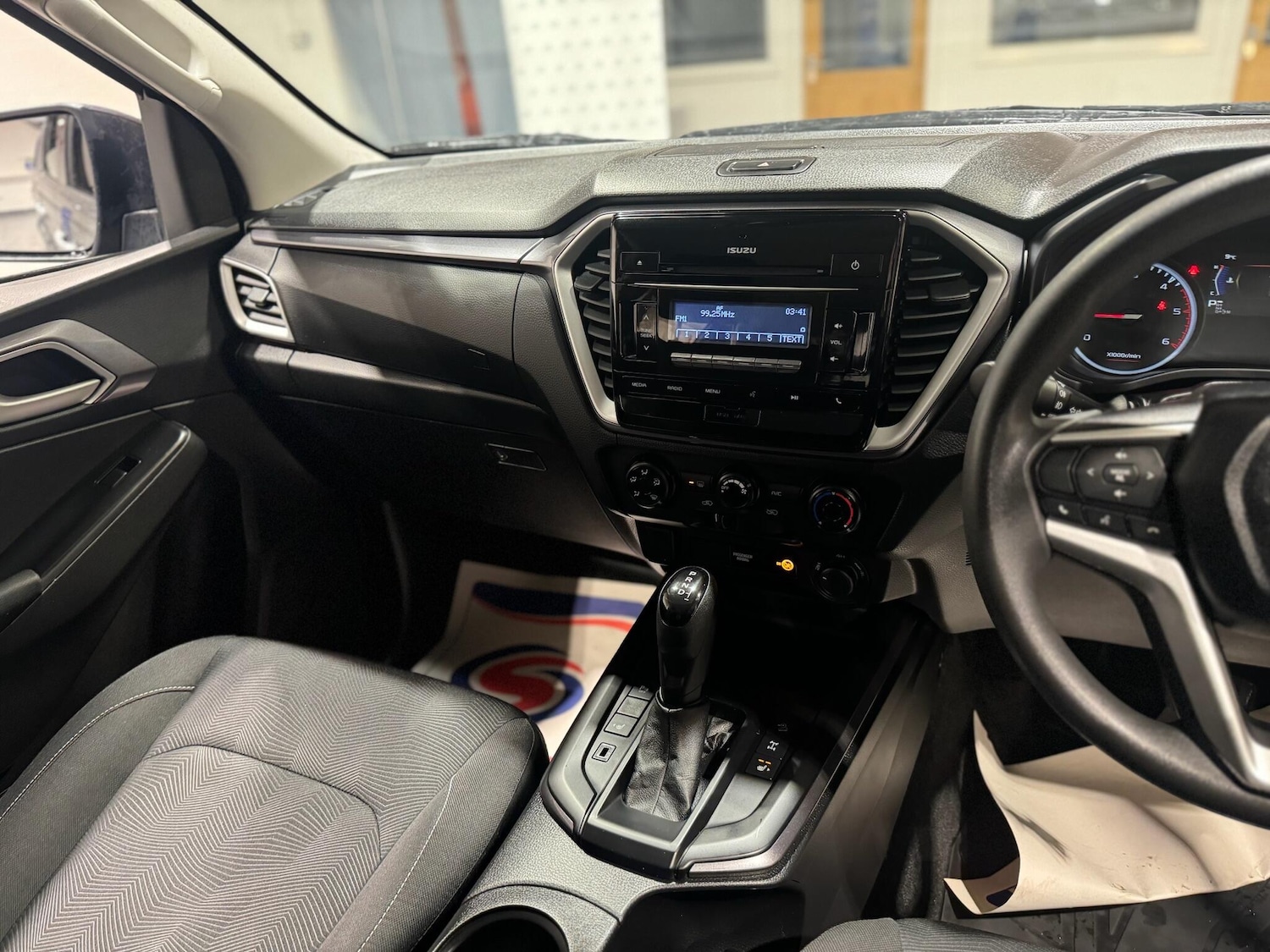 Used Isuzu D-Max 2022 for sale - 76592083: Photo 11