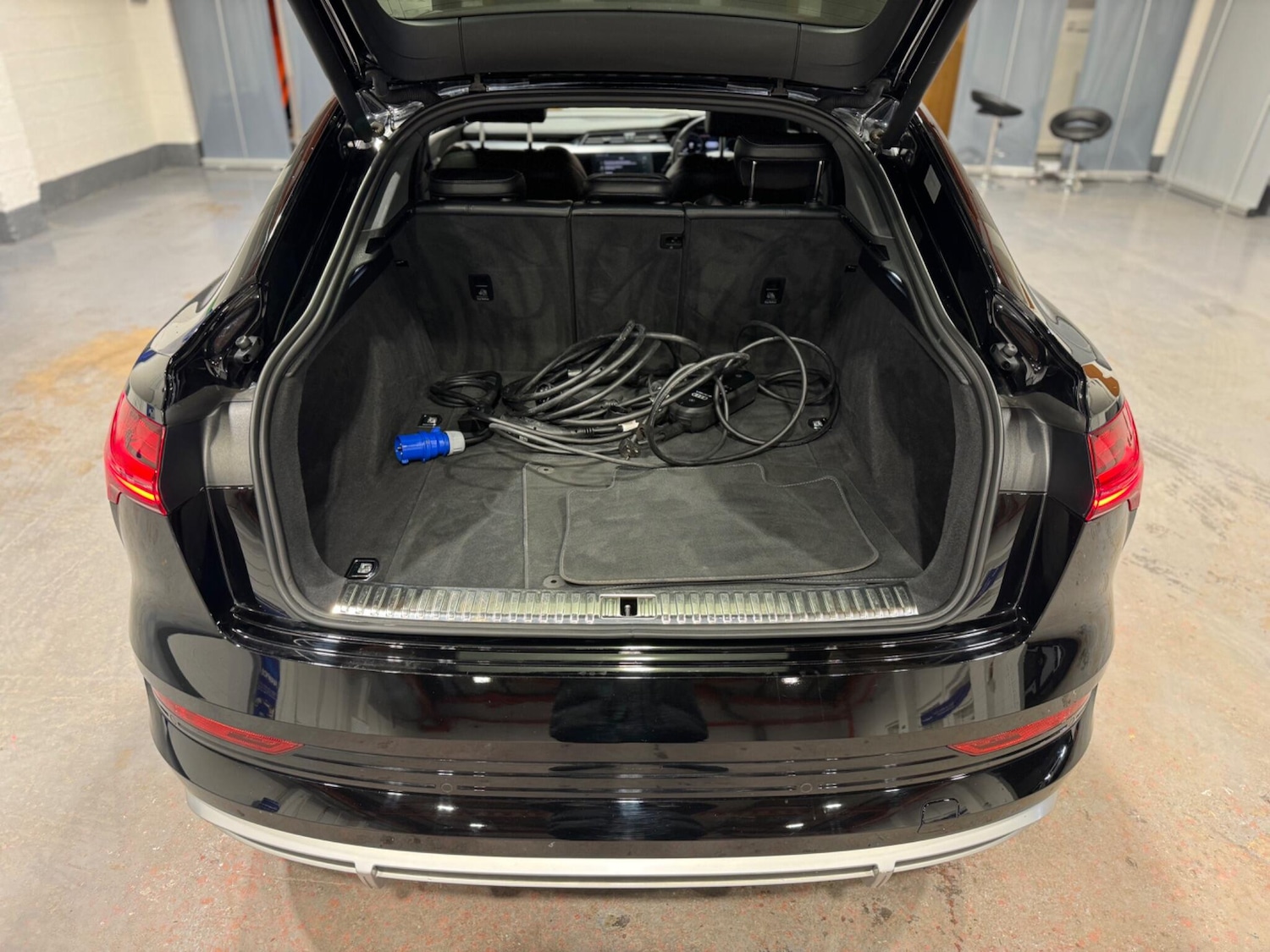 Used Audi e-tron 2021 for sale - 76337874: Photo 22