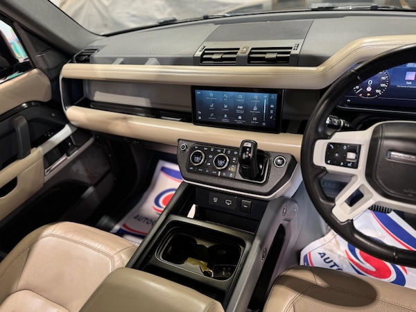 Used Land Rover Defender 110 2020 for sale - 75050536: Photo 10