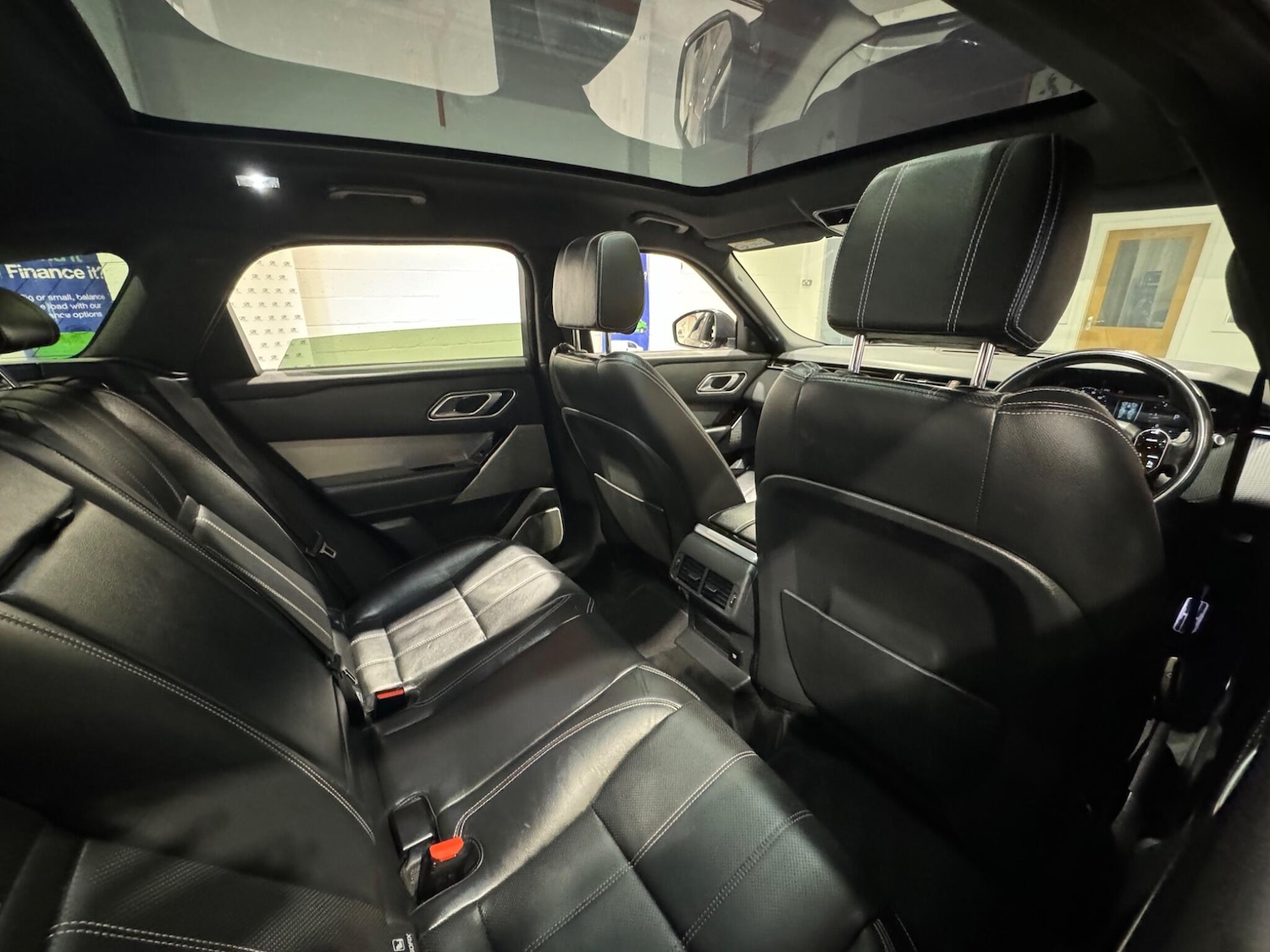 Used Land Rover Range Rover Velar 2018 for sale - 76549396: Photo 18