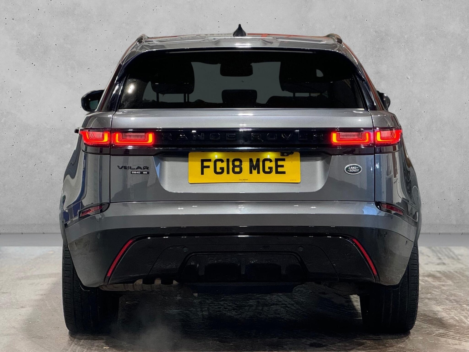 Used Land Rover Range Rover Velar 2018 for sale - 76549396: Photo 6