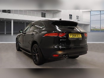 Used Jaguar F-Pace 2018 for sale - 76166595: Photo 3