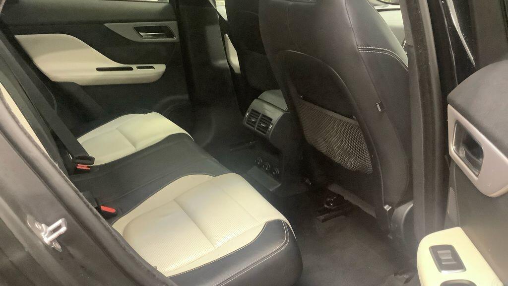 Used Jaguar F-Pace 2018 for sale - 76166595: Photo 8