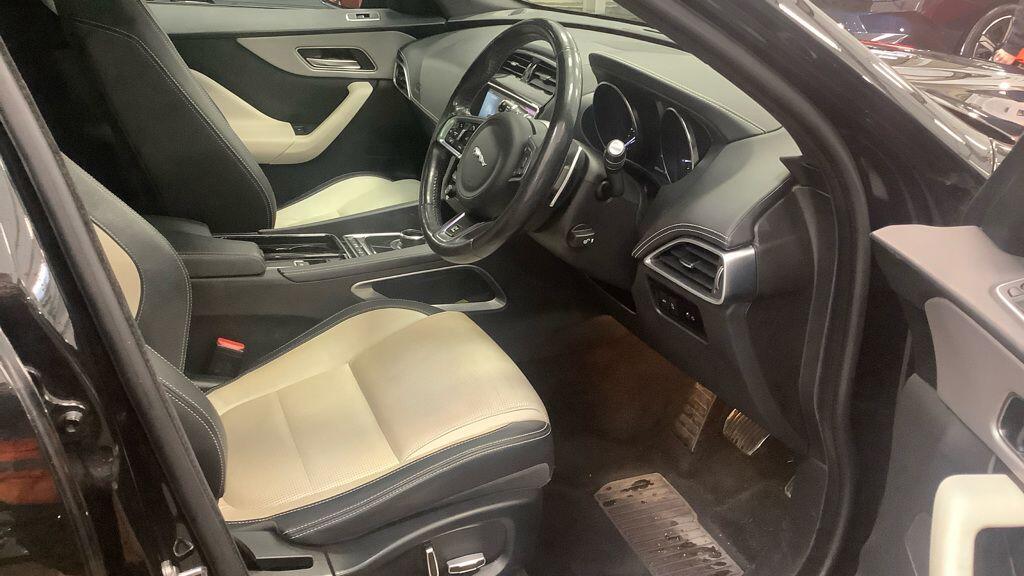 Used Jaguar F-Pace 2018 for sale - 76166595: Photo 9