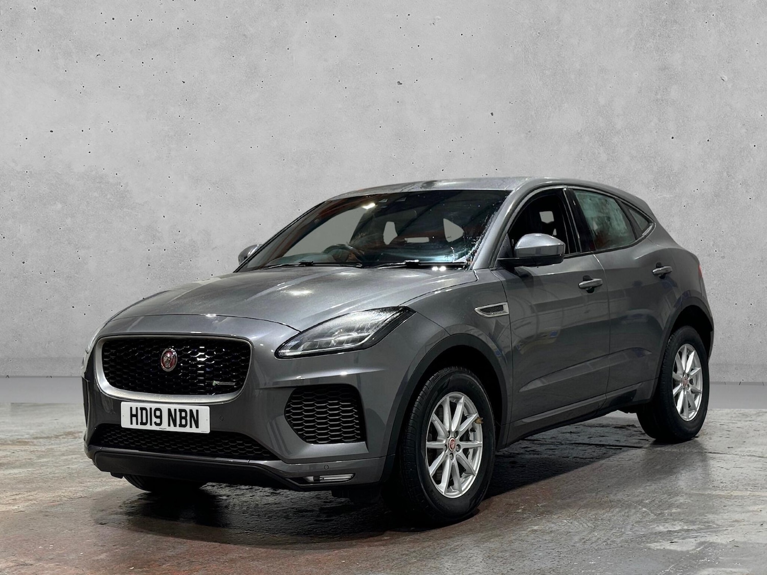 Used Jaguar E-Pace 2019 for sale - 76898305: Photo 4