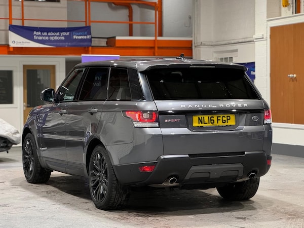 Used Land Rover Range Rover Sport 2016 for sale - 74408693: Photo 14