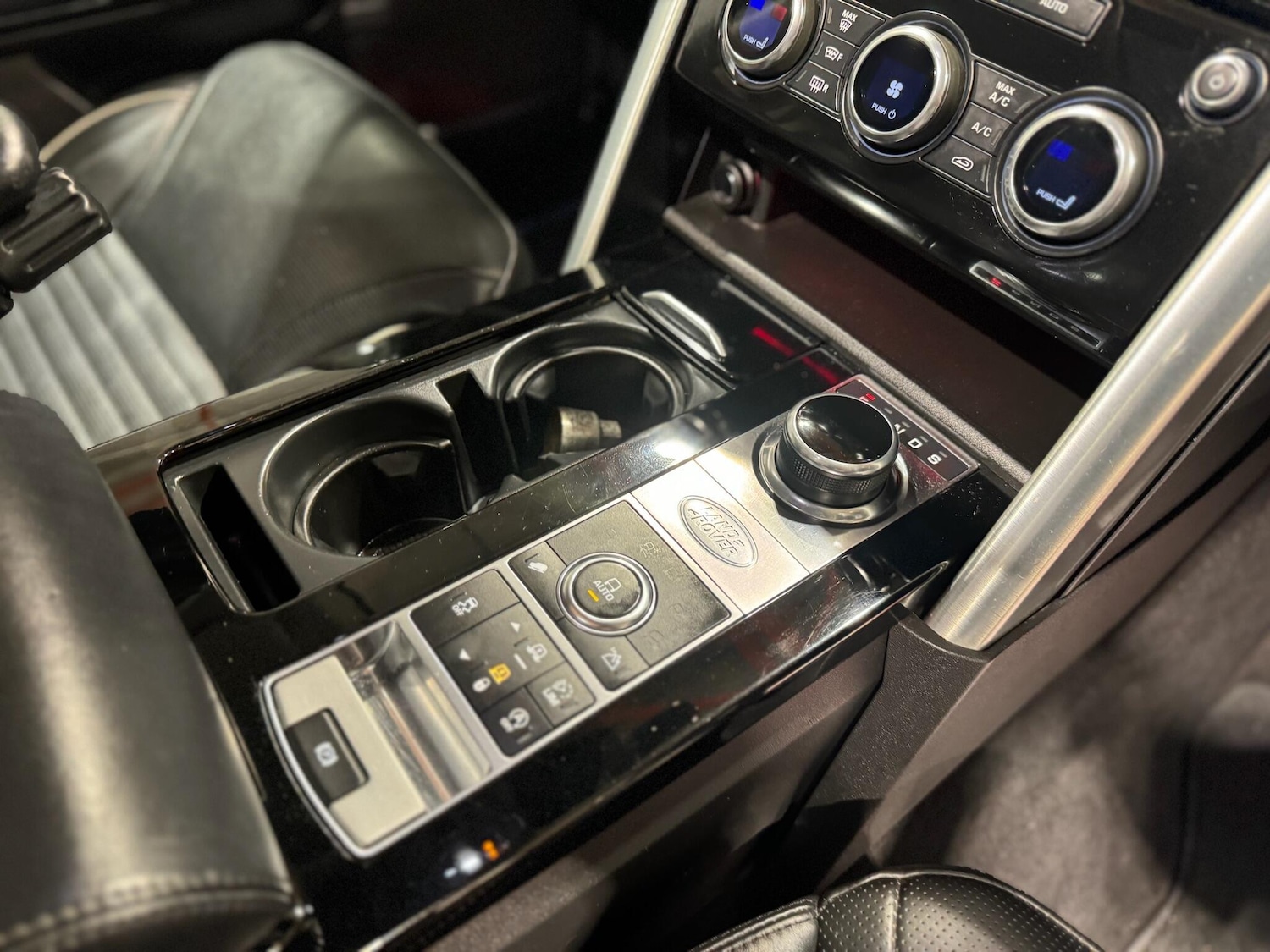 Used Land Rover Discovery 2017 for sale - 76167343: Photo 13